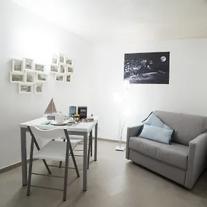 https://330-holiday-apartments-manarola.hotelitalianriviera.com